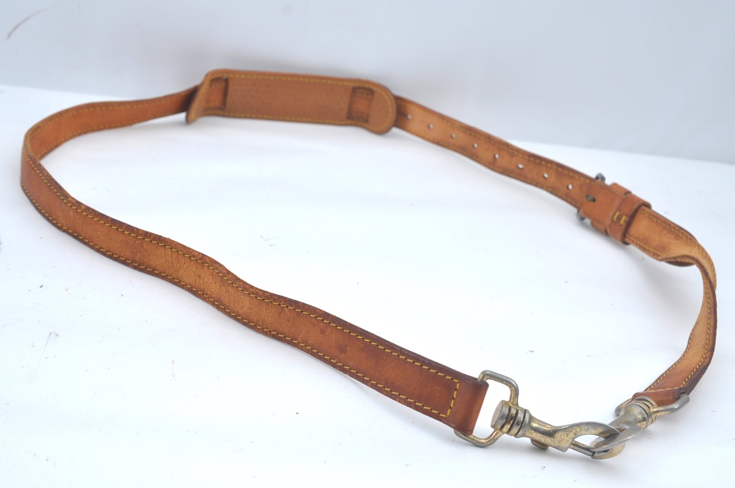 Authentic Louis Vuitton Leather Shoulder Strap Beige 40.2-47.2