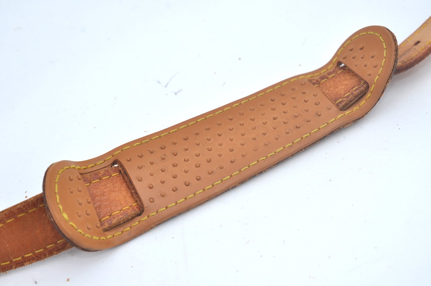 Authentic Louis Vuitton Leather Shoulder Strap Beige 40.2-47.2