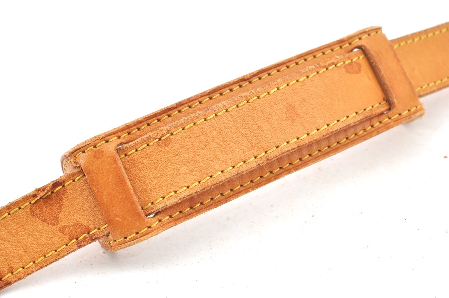 Authentic Louis Vuitton Leather Shoulder Strap Beige 39.8-46.9