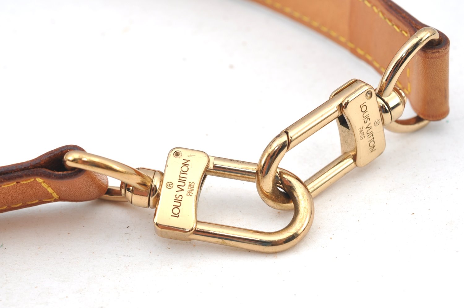 Authentic Louis Vuitton Leather Shoulder Strap Beige 24.4-31.5