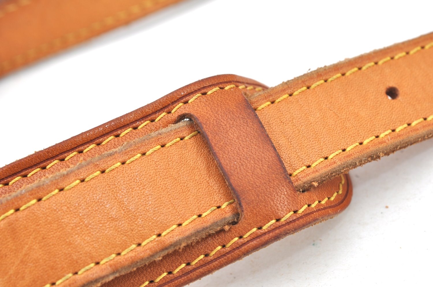 Authentic Louis Vuitton Leather Shoulder Strap Beige 24.4-31.5