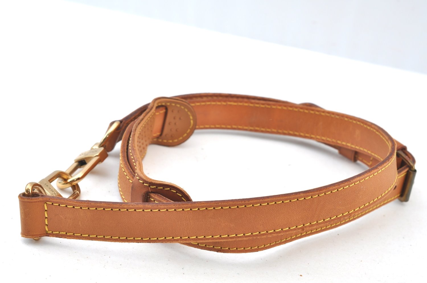 Authentic Louis Vuitton Leather Shoulder Strap Beige 27.6-35