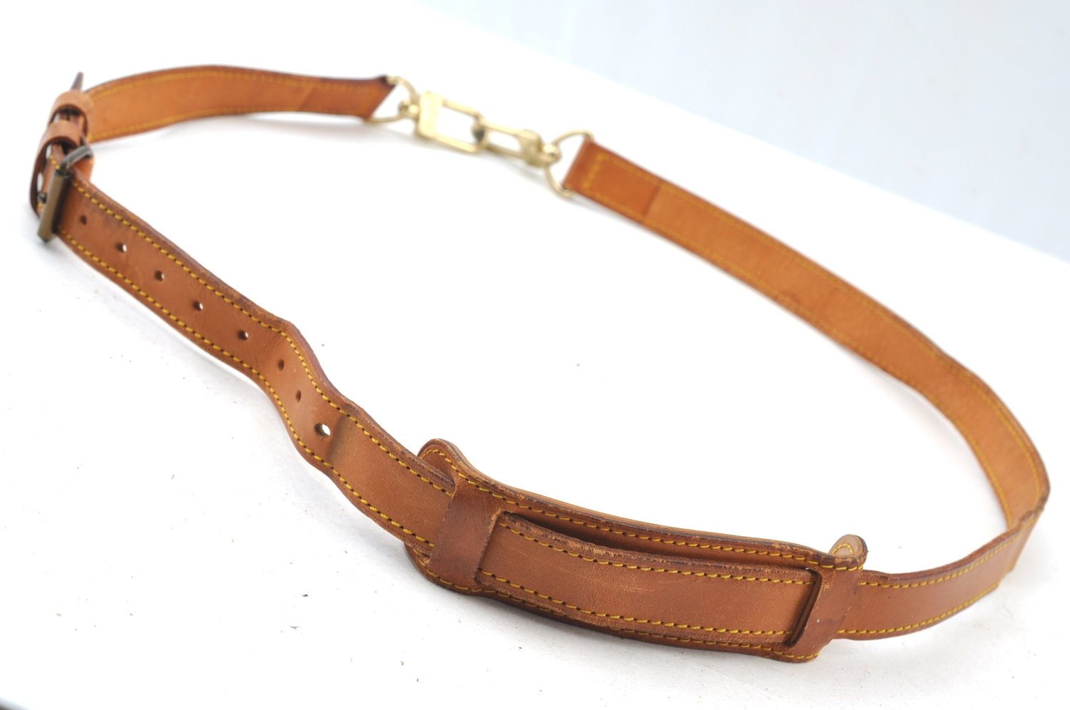 Authentic Louis Vuitton Leather Shoulder Strap Beige 40.2-47.2