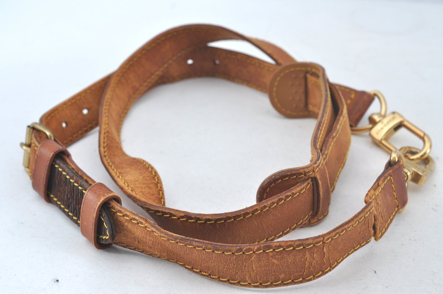 Authentic Louis Vuitton Leather Shoulder Strap 40.6-48