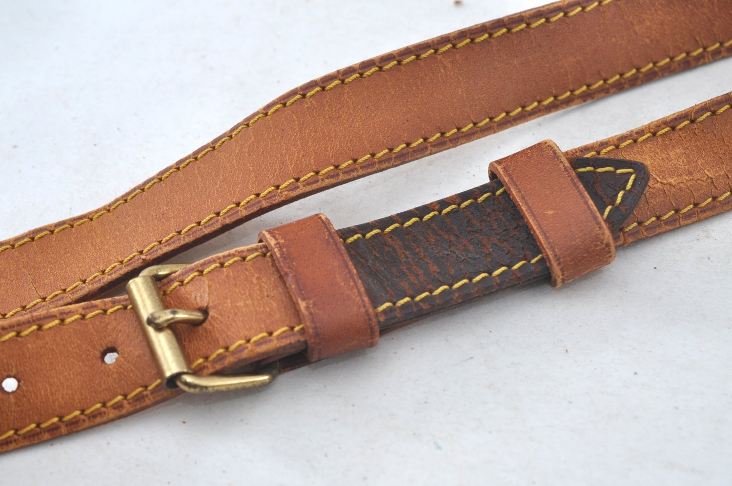 Authentic Louis Vuitton Leather Shoulder Strap 40.6-48