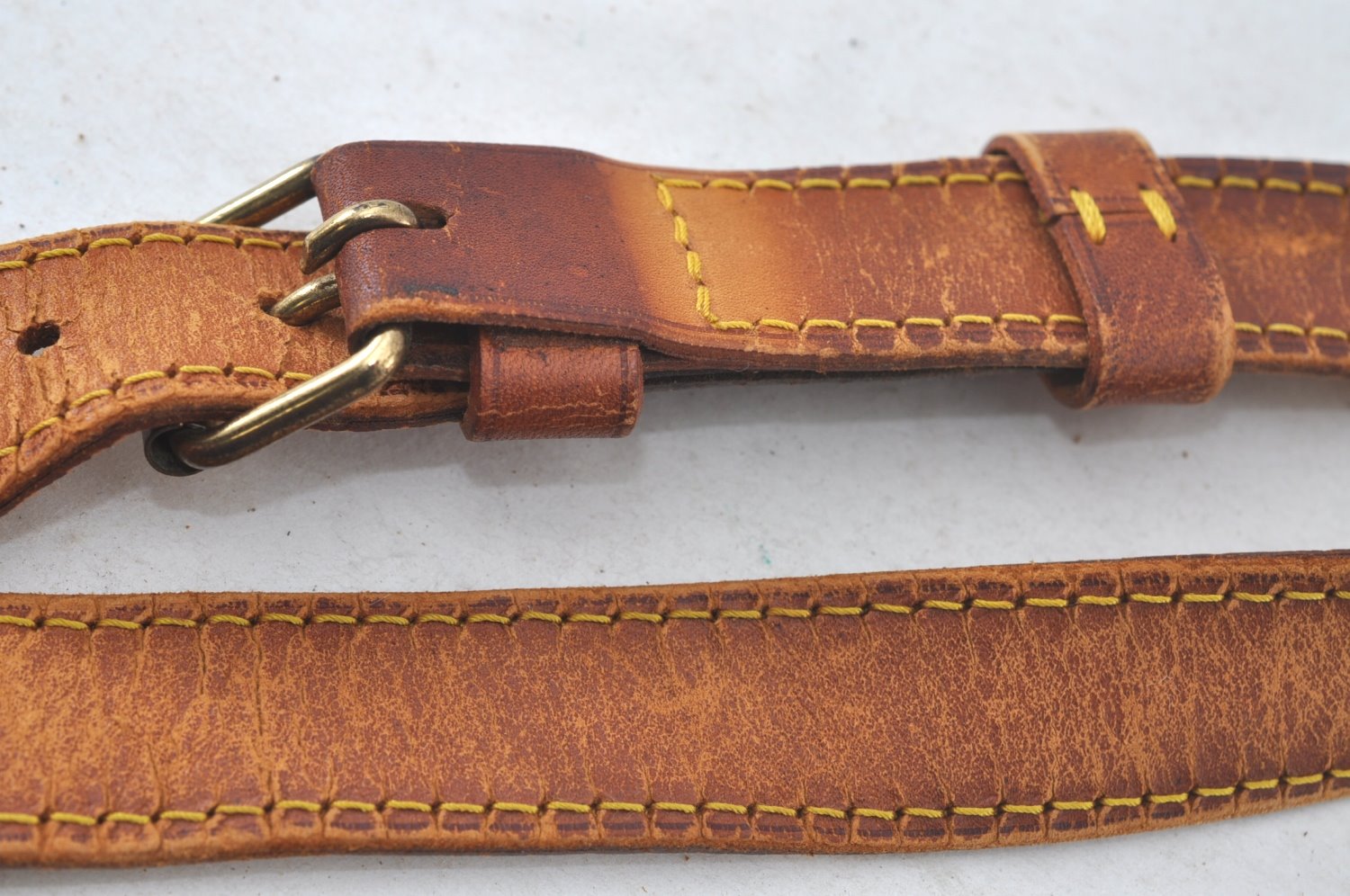 Authentic Louis Vuitton Leather Shoulder Strap 40.6-48