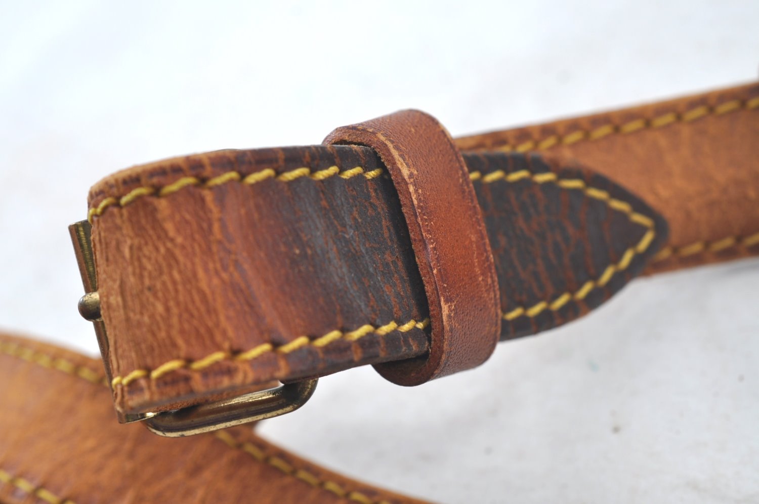 Authentic Louis Vuitton Leather Shoulder Strap 40.6-48