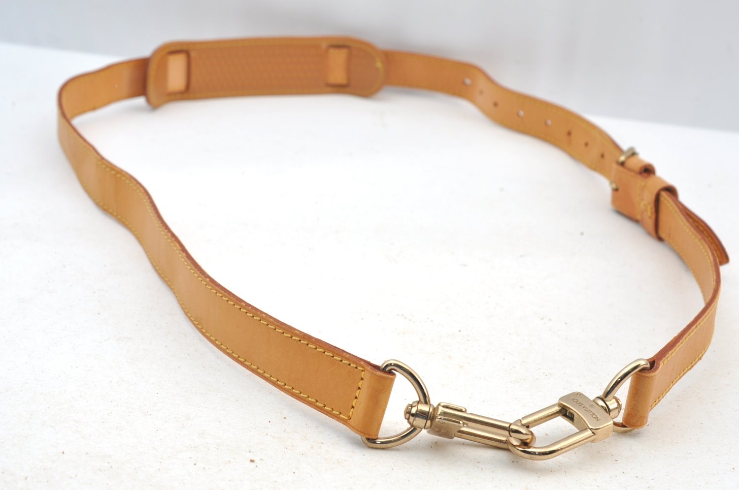 Authentic Louis Vuitton Leather Shoulder Strap Beige 39.8-46.9