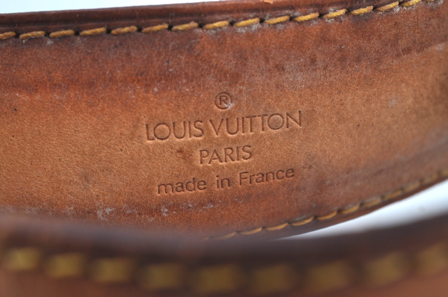 Authentic Louis Vuitton Leather Shoulder Strap Beige 35.8-42.9