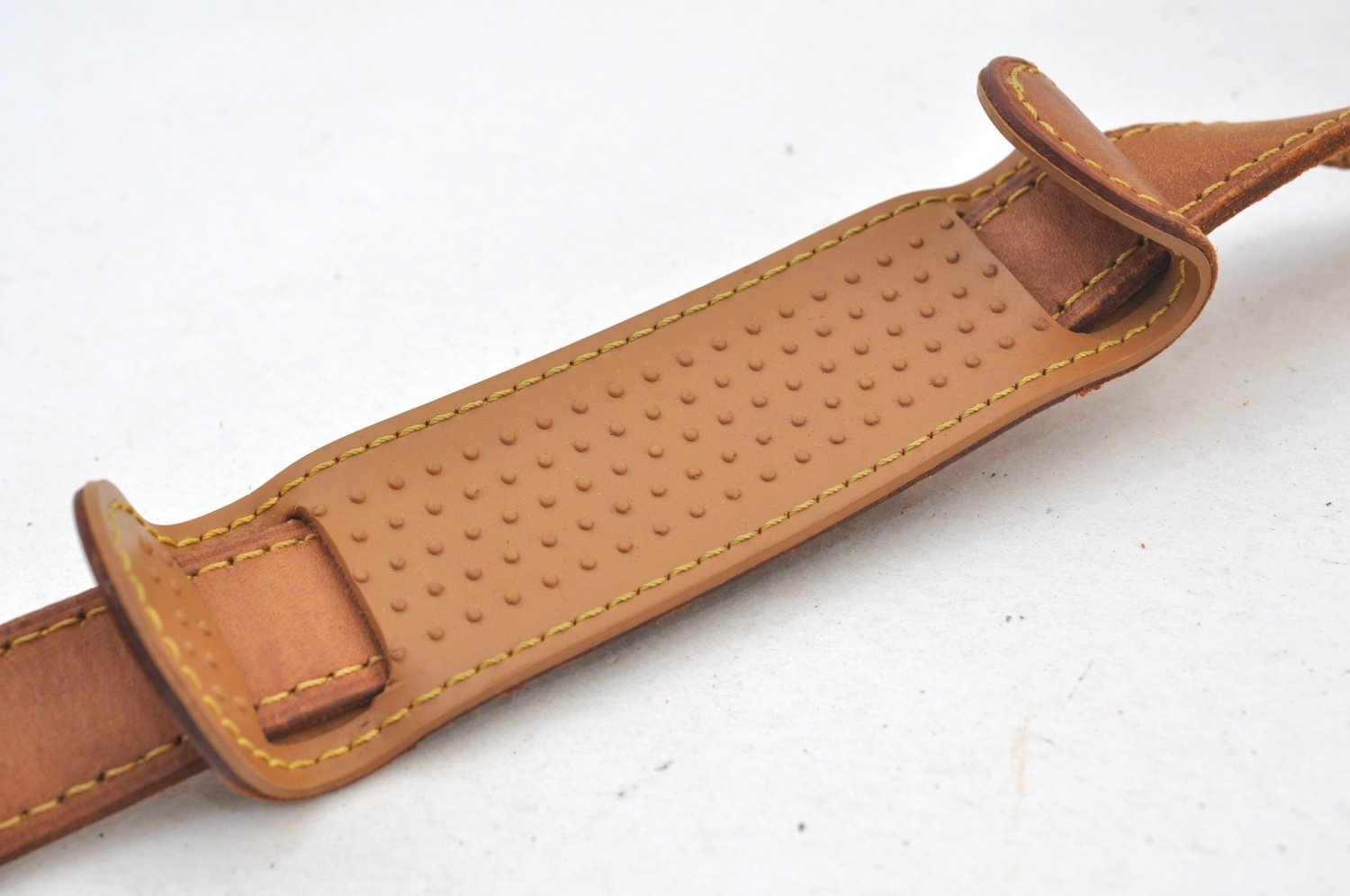 Authentic Louis Vuitton Leather Shoulder Strap Beige 39.4-46.5