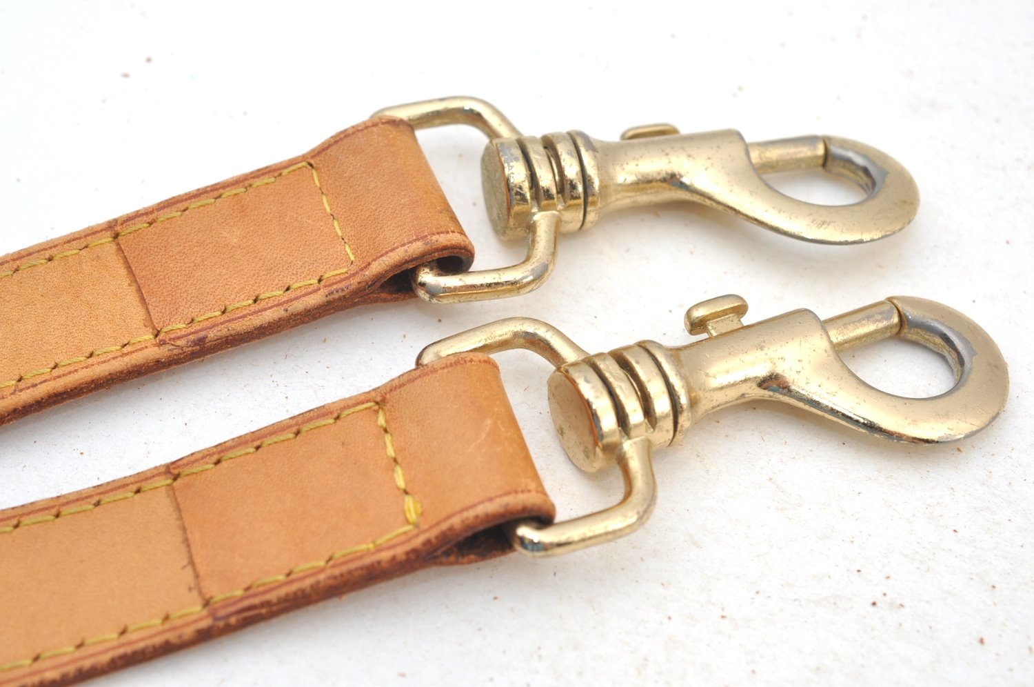 Authentic Louis Vuitton Leather Shoulder Strap Beige 37-47.2