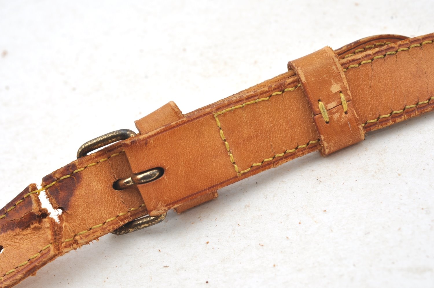 Authentic Louis Vuitton Leather Shoulder Strap Beige 5.4-42.5