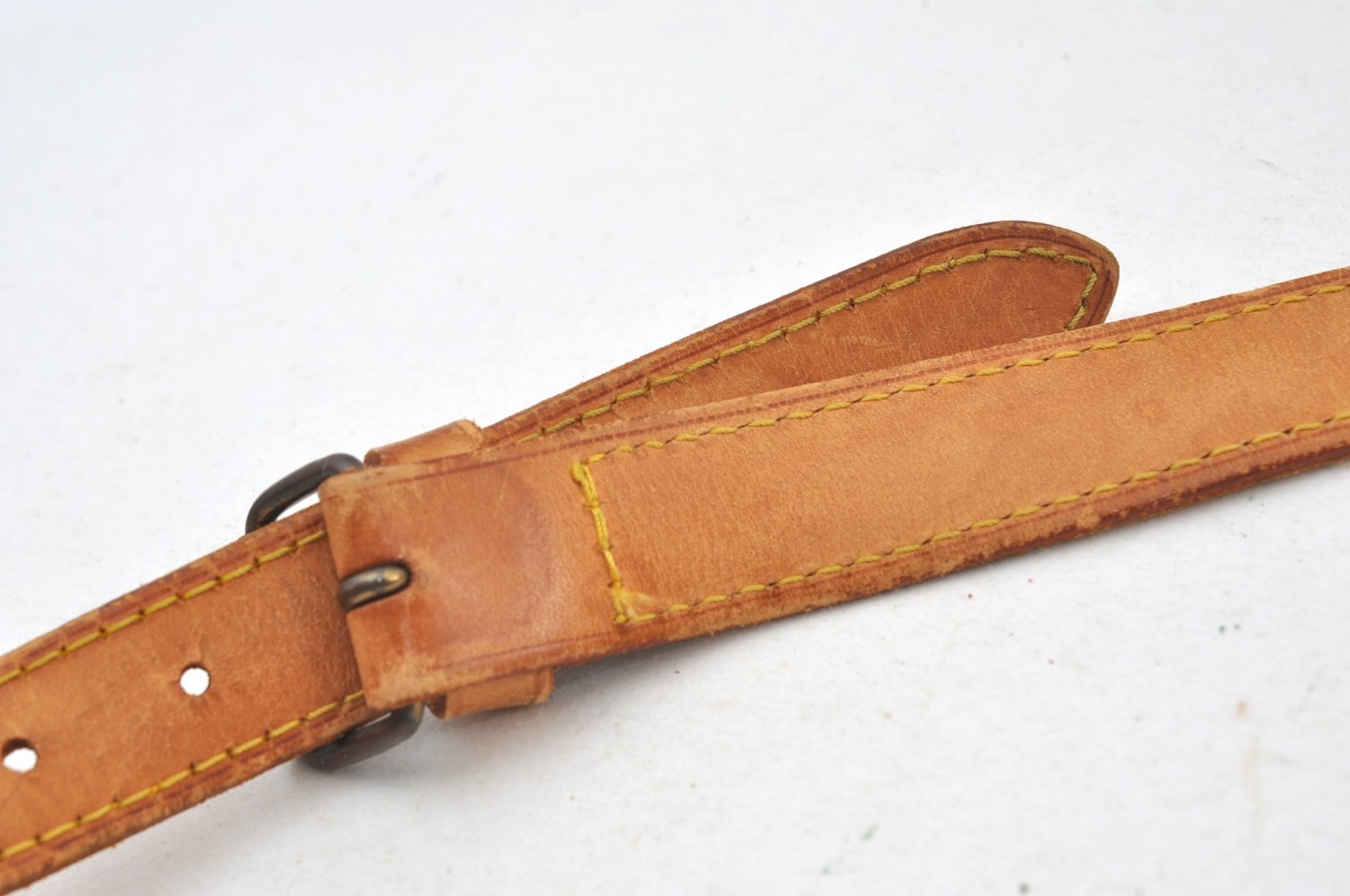 Authentic Louis Vuitton Leather Shoulder Strap Beige 36.2-43.3