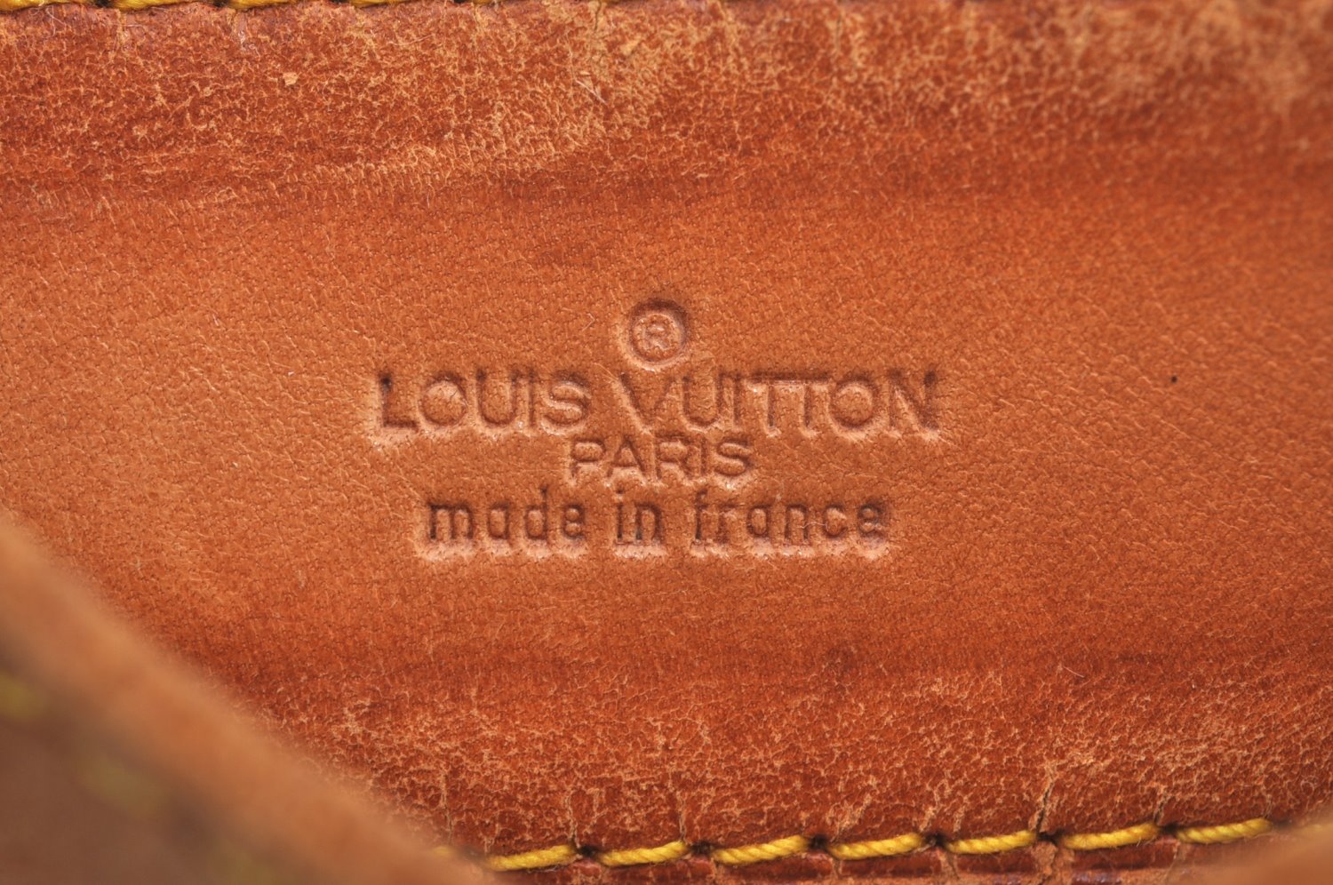 Authentic Louis Vuitton Leather Shoulder Strap Beige 42.5-49.6