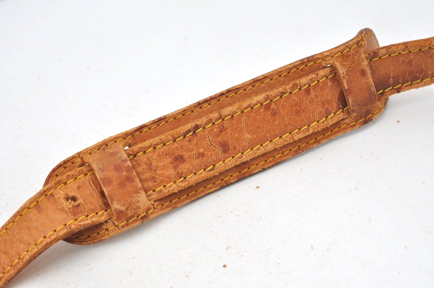 Authentic Louis Vuitton Leather Shoulder Strap Beige 40.9-48