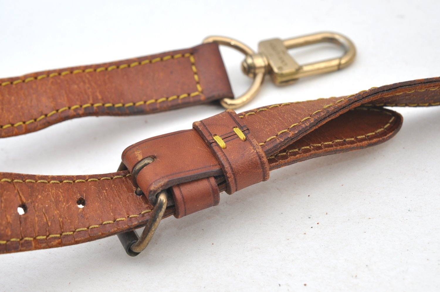 Authentic Louis Vuitton Leather Shoulder Strap Beige 35.4-42.5