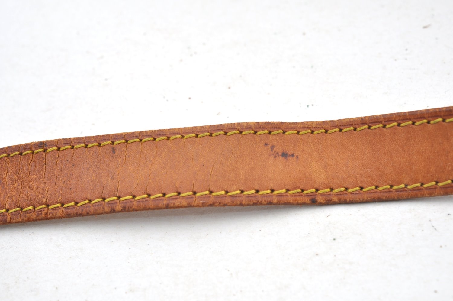 Authentic Louis Vuitton Leather Shoulder Strap Beige 35.4-42.5