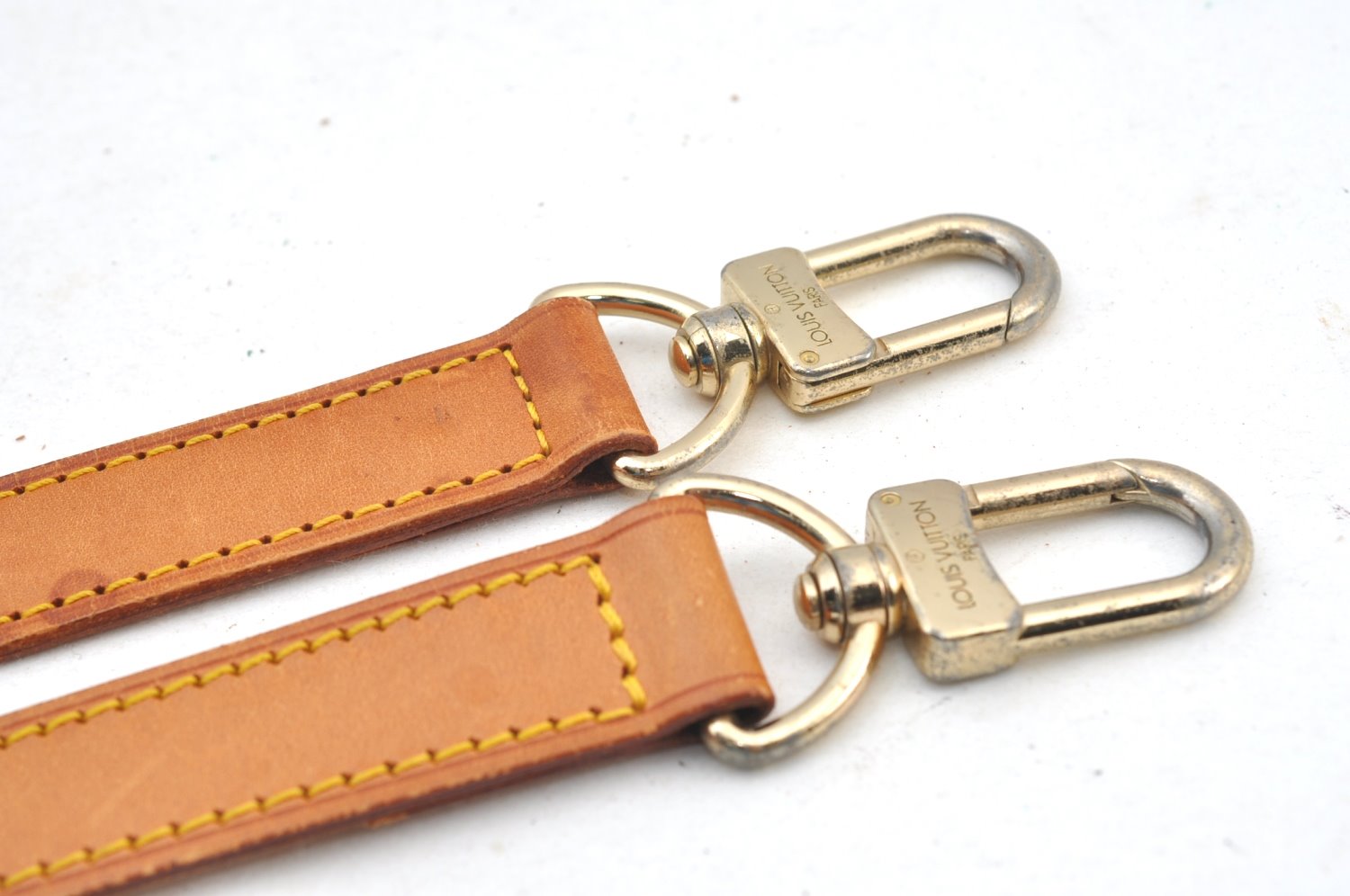 Authentic Louis Vuitton Leather Shoulder Strap Beige 36.2-43.3