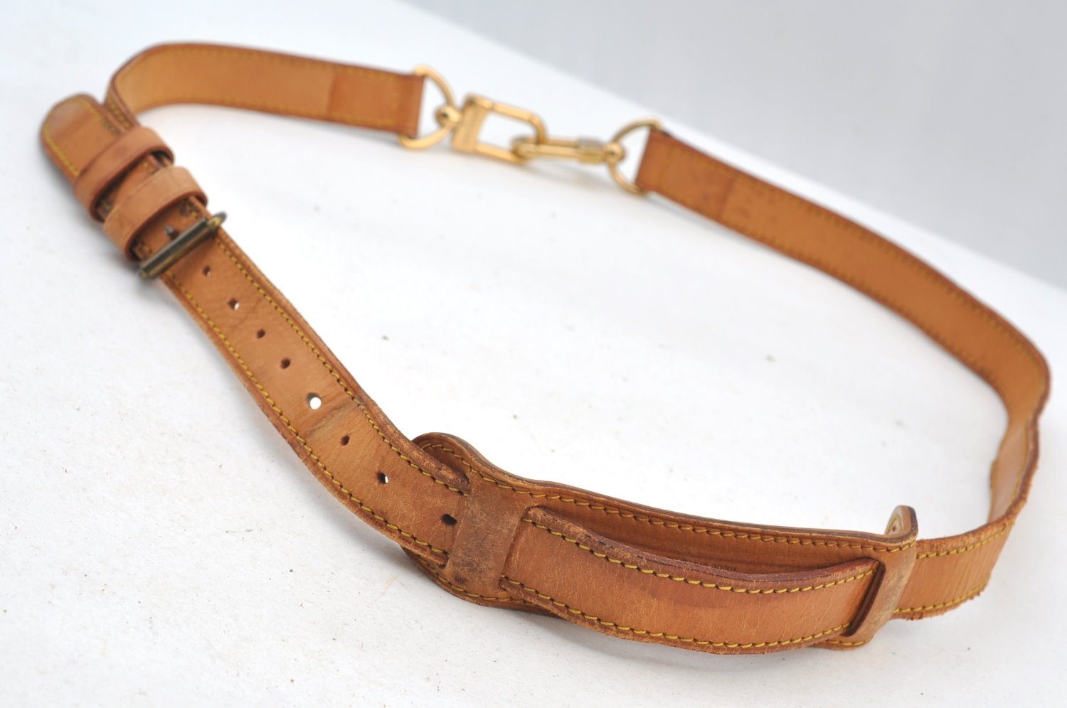 Authentic Louis Vuitton Leather Shoulder Strap Beige 39.8-46.9