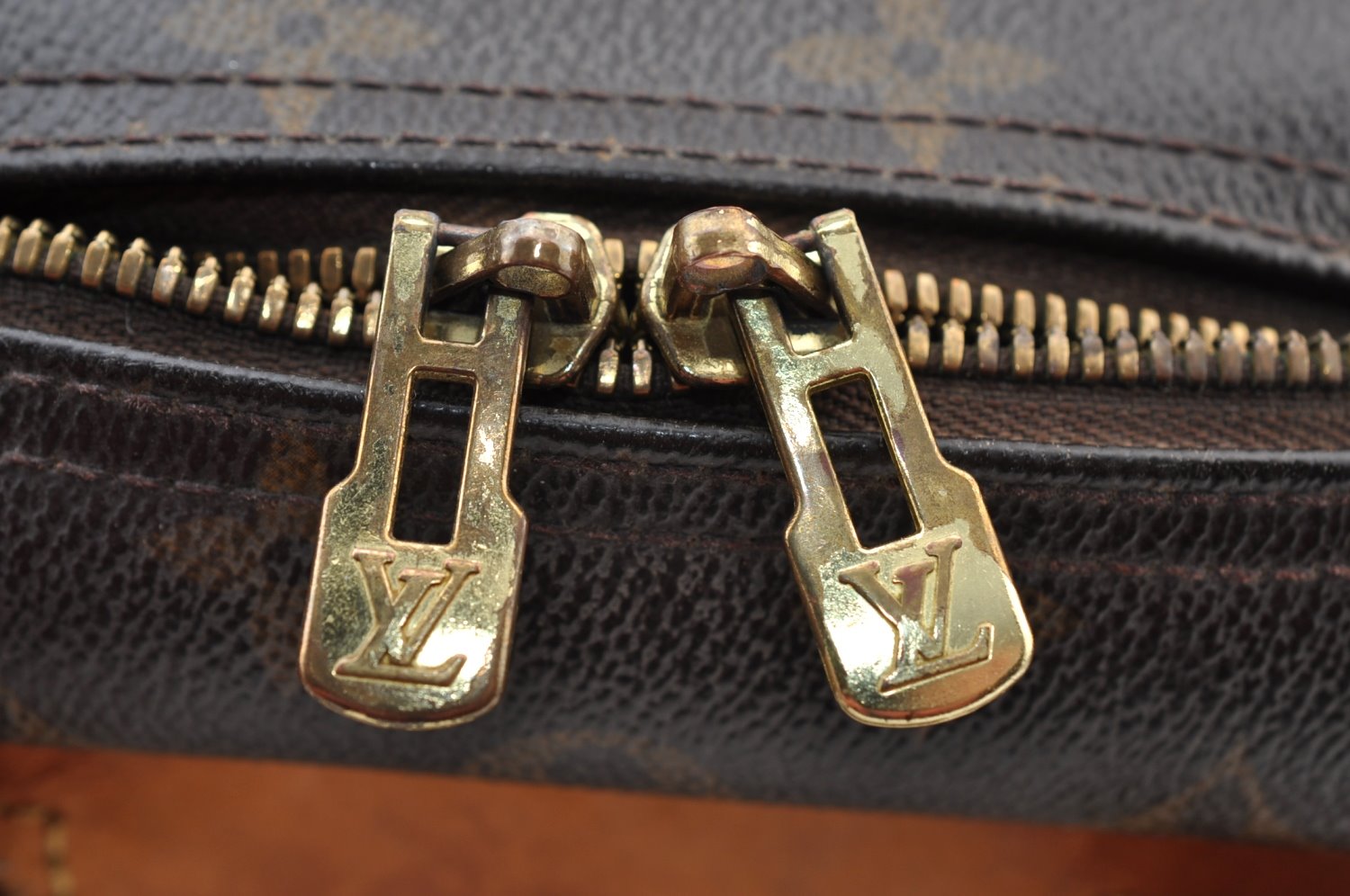 Authentic Louis Vuitton Monogram Deauville Hand Bag M47270 LV Junk K8977