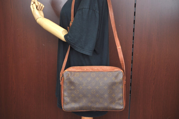 Authentic Louis Vuitton Monogram Sac Bandouliere 30 Shoulder Bag Old Model K8978