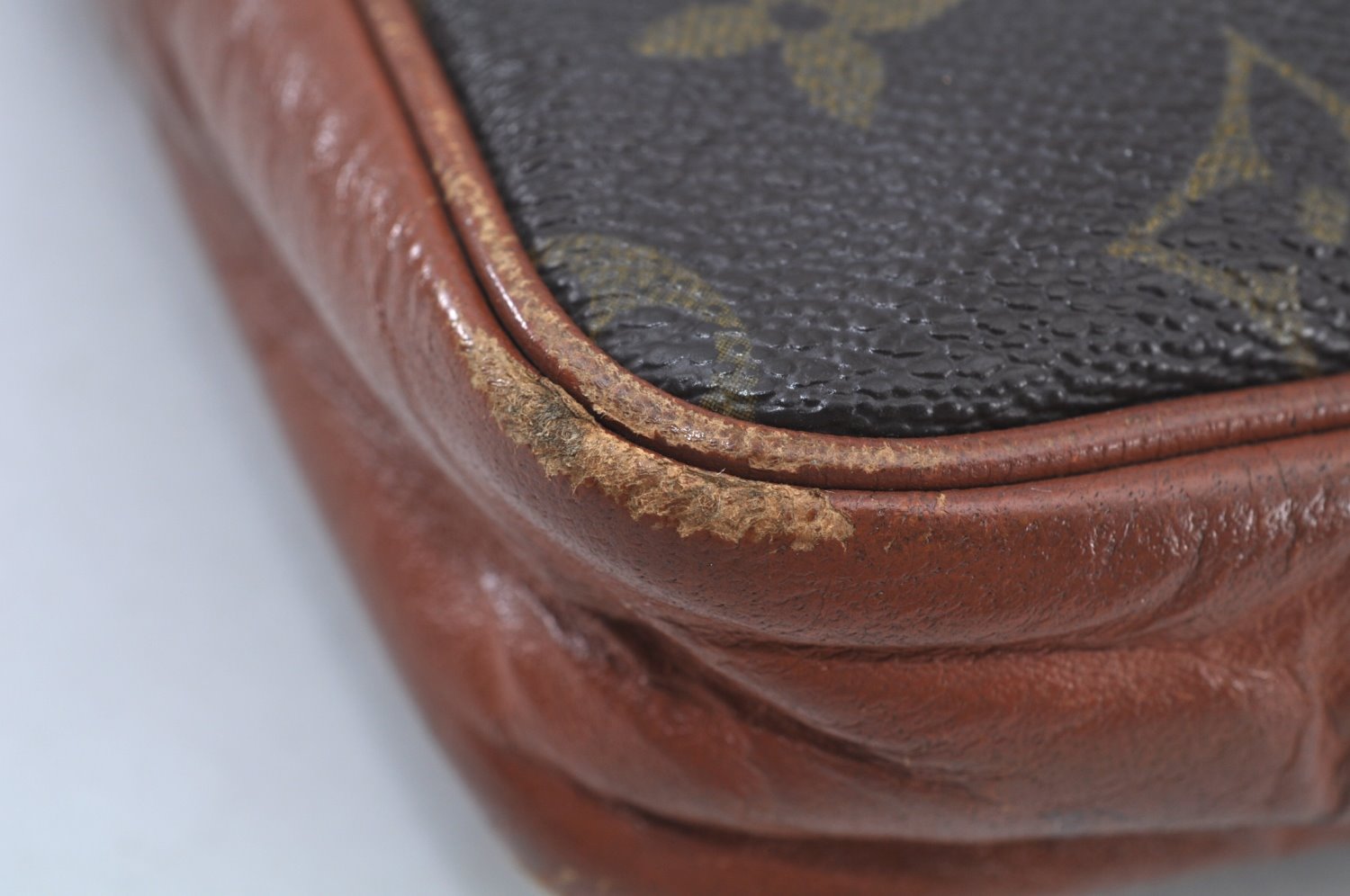 Authentic Louis Vuitton Monogram Sac Sport Travel Hand Bag Old Model LV K8981