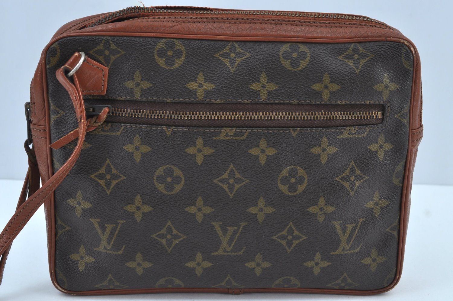 Authentic Louis Vuitton Monogram Pochette Sport Clutch Bag Old Model Junk K8985