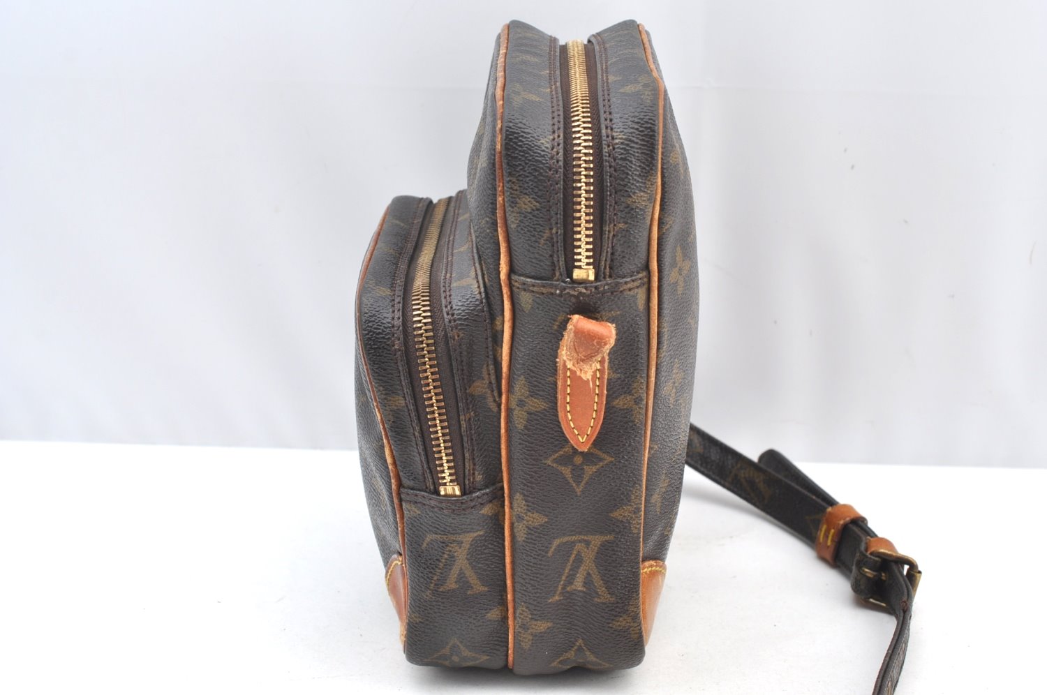 Authentic Louis Vuitton Monogram Amazone Shoulder Cross Bag M45236 LV Junk K8990