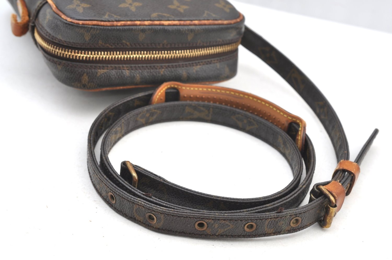 Authentic Louis Vuitton Monogram Amazone Shoulder Cross Bag M45236 LV Junk K8990