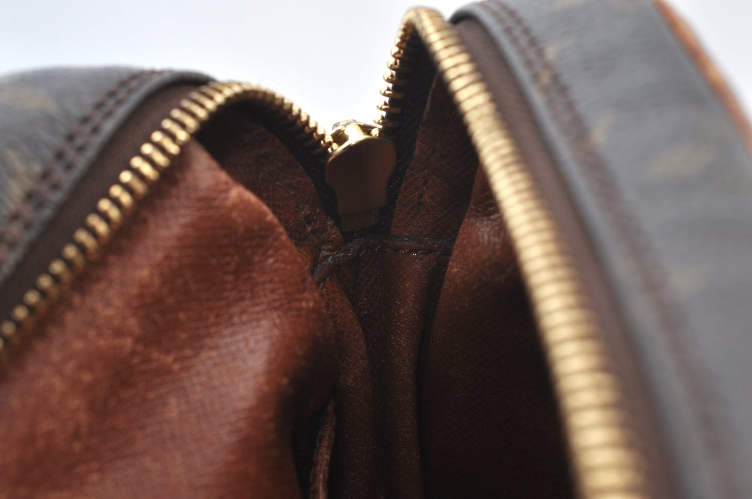 Authentic Louis Vuitton Monogram Amazone Shoulder Cross Bag M45236 LV Junk K8990