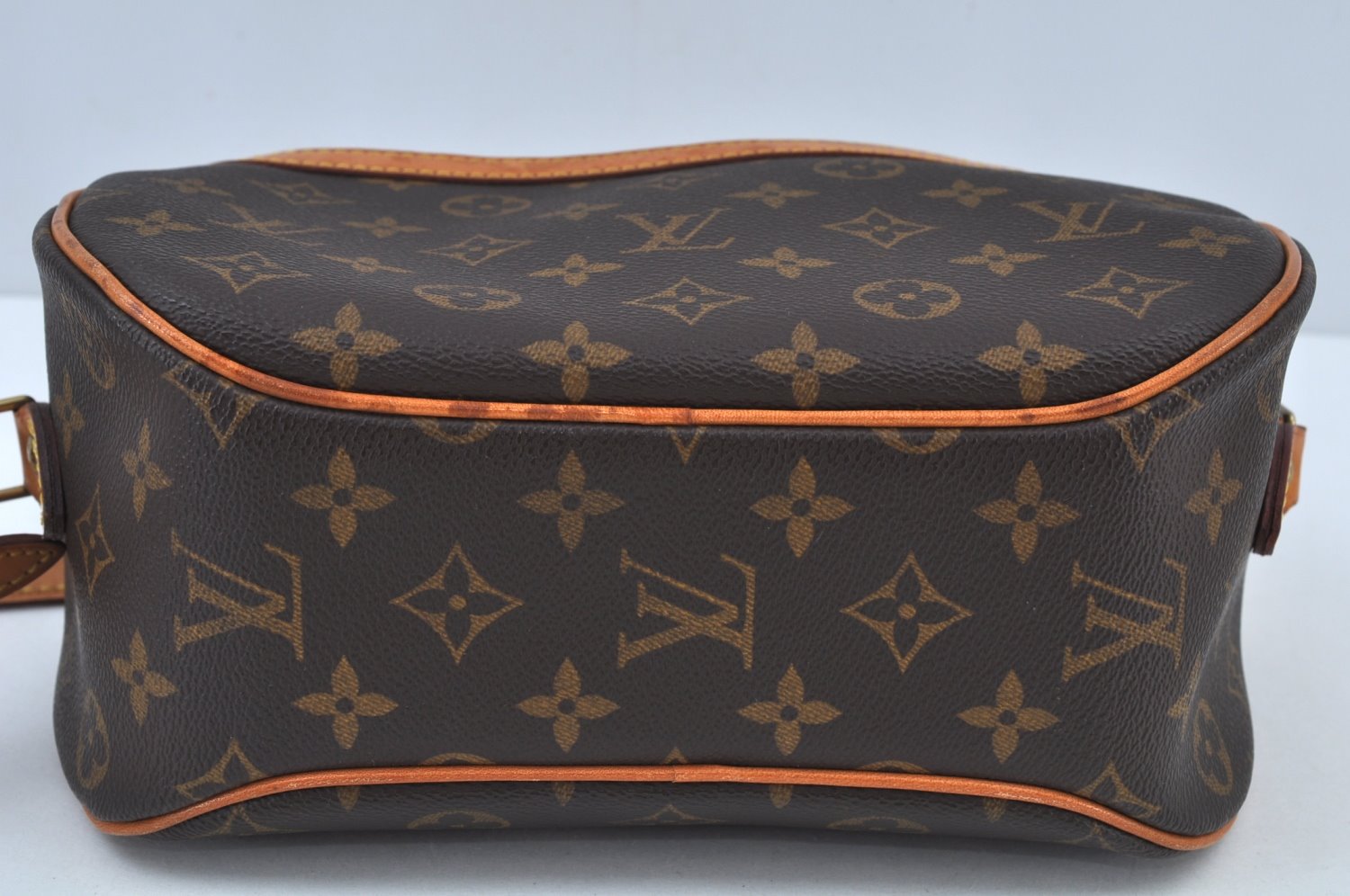 Authentic Louis Vuitton Monogram Blois Shoulder Cross Body Bag M51221 LV K9000