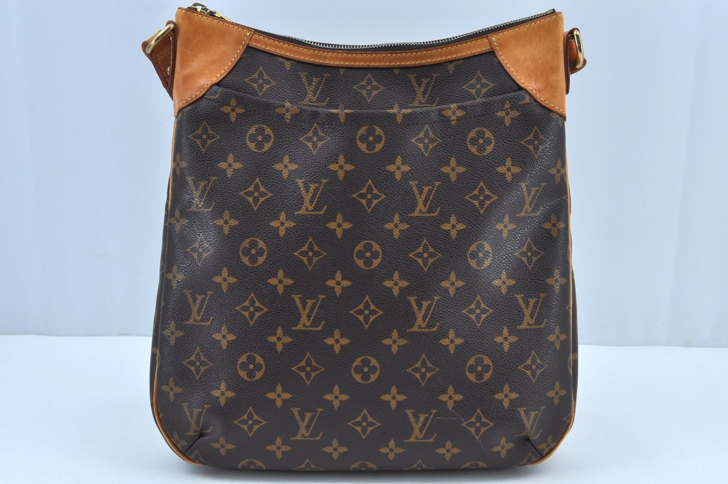 Authentic Louis Vuitton Monogram Odeon MM Shoulder Cross Bag M56389 LV K9005