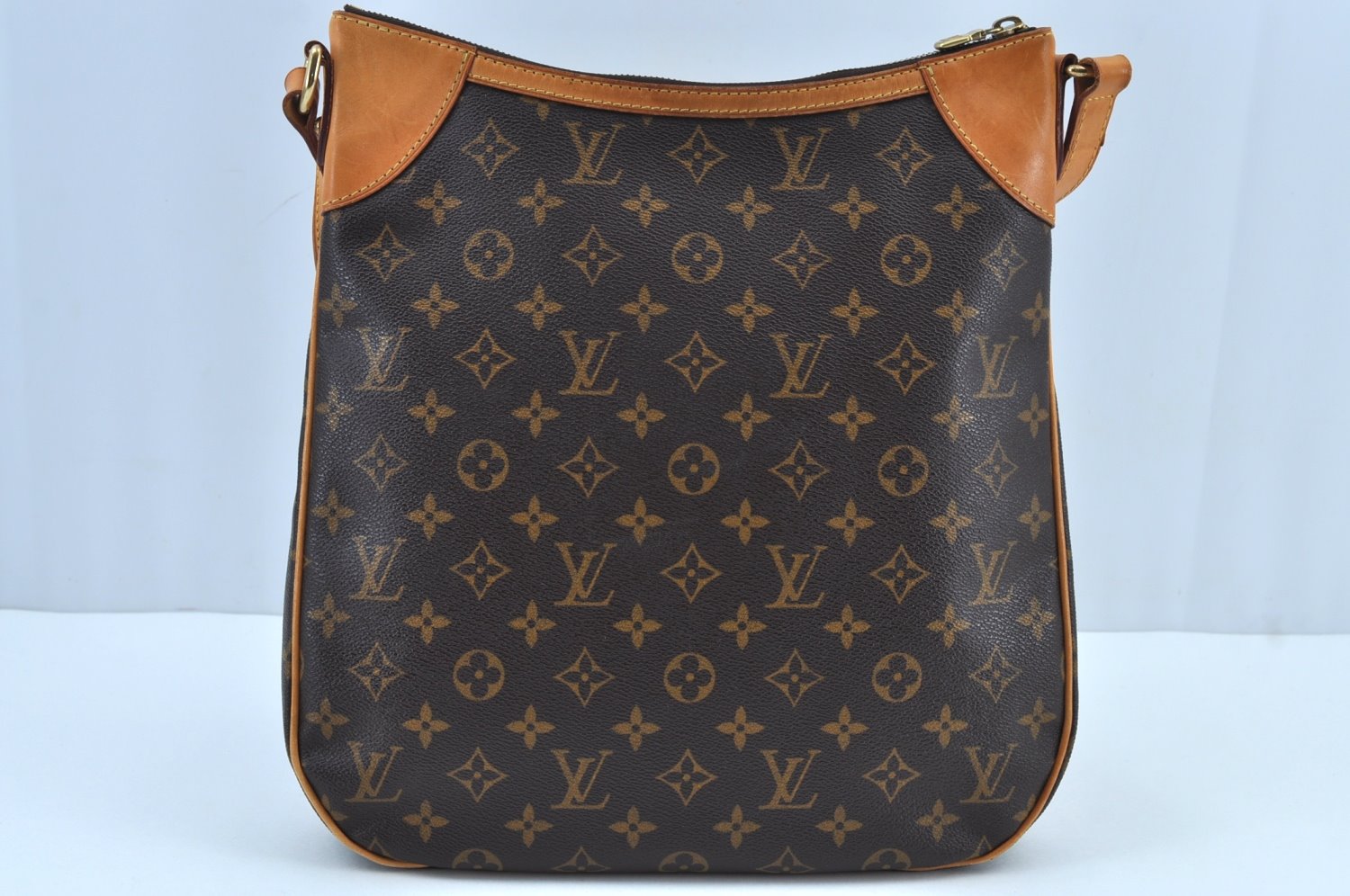 Authentic Louis Vuitton Monogram Odeon MM Shoulder Cross Bag M56389 LV K9005