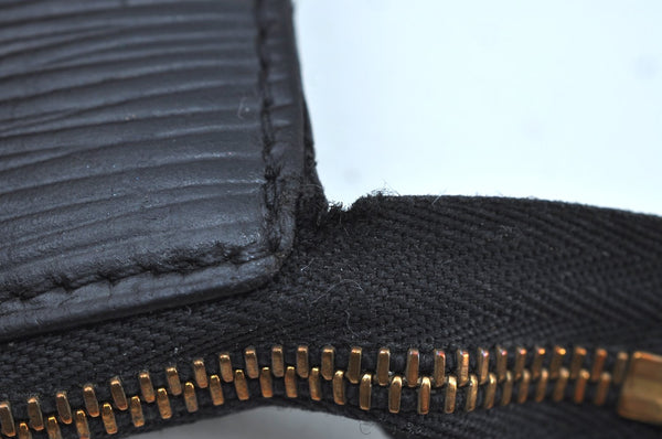 Authentic Louis Vuitton Epi Pochette Accessoires Pouch Black M52952 LV K9036