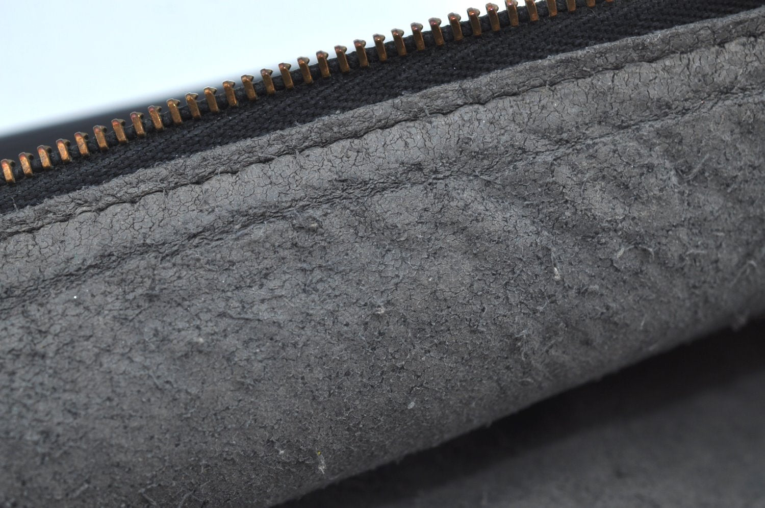 Authentic Louis Vuitton Epi Pochette Accessoires Pouch Black M52952 LV K9036