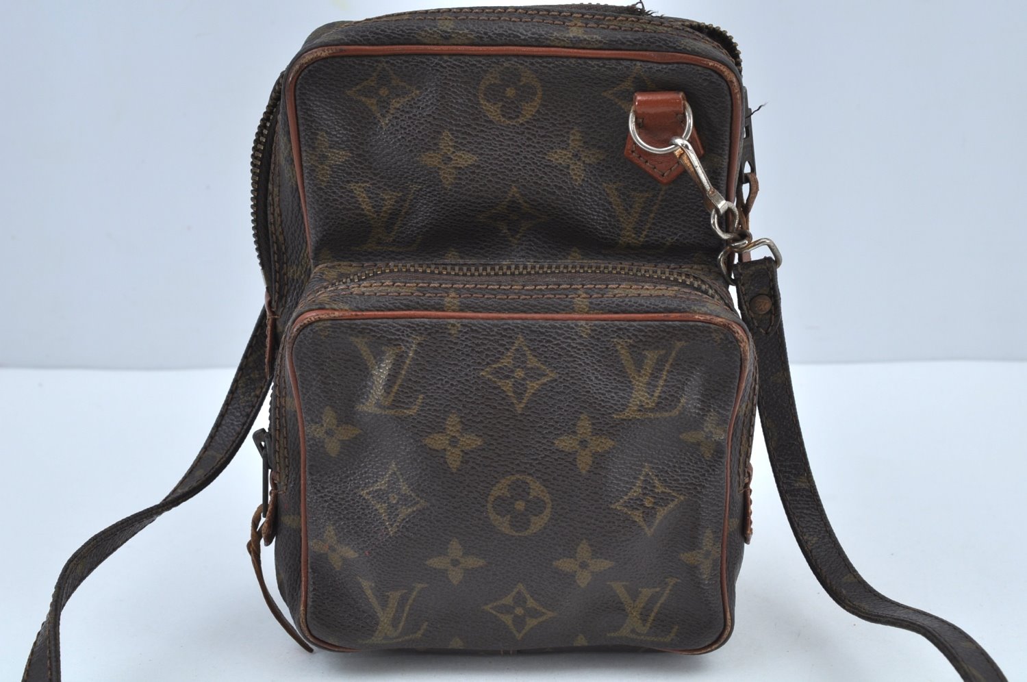 Authentic Louis Vuitton Monogram Amazone Shoulder Cross Bag Old Model Junk K9040