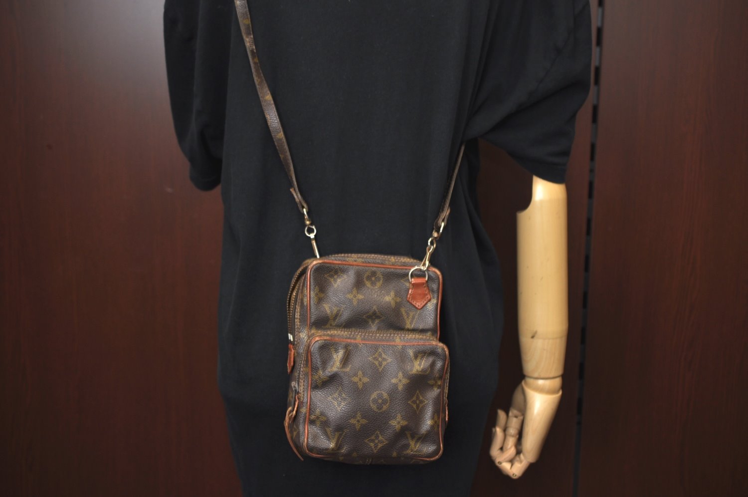 Authentic Louis Vuitton Monogram Amazone Shoulder Cross Bag Old Model Junk K9040