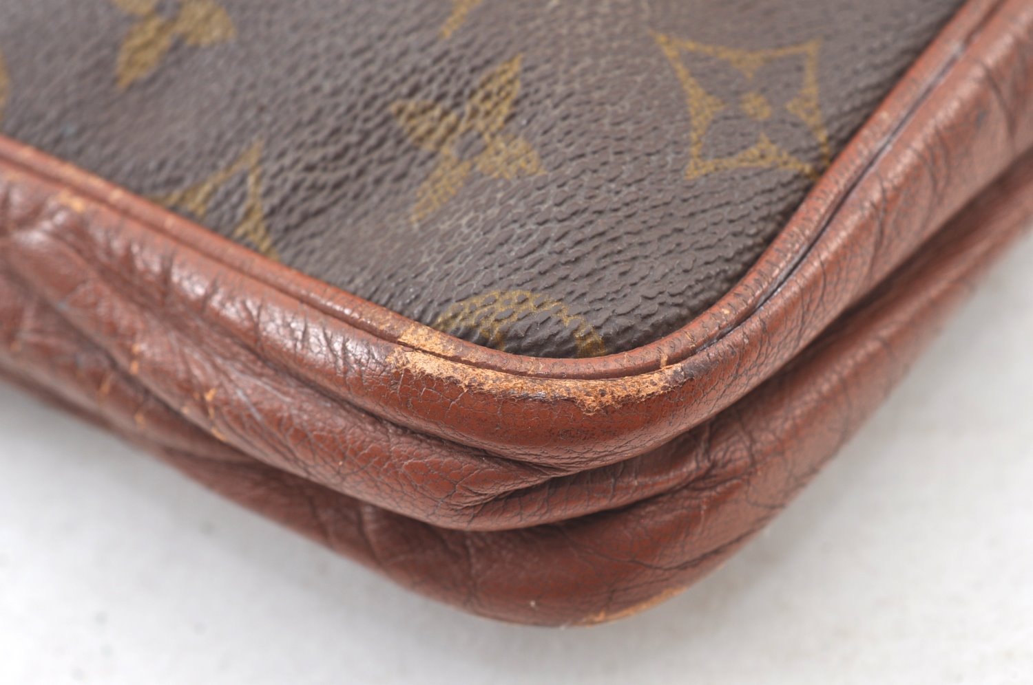Authentic Louis Vuitton Monogram Pochette Sport Clutch Bag Old Model Junk K9063
