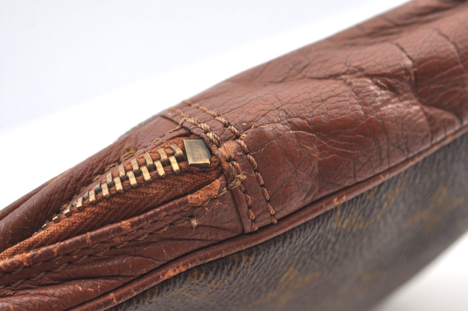 Authentic Louis Vuitton Monogram Pochette Sport Clutch Bag Old Model Junk K9063