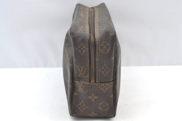 Auth Louis Vuitton Monogram Trousse Toilette 28 Clutch Hand Bag Old Model K9070