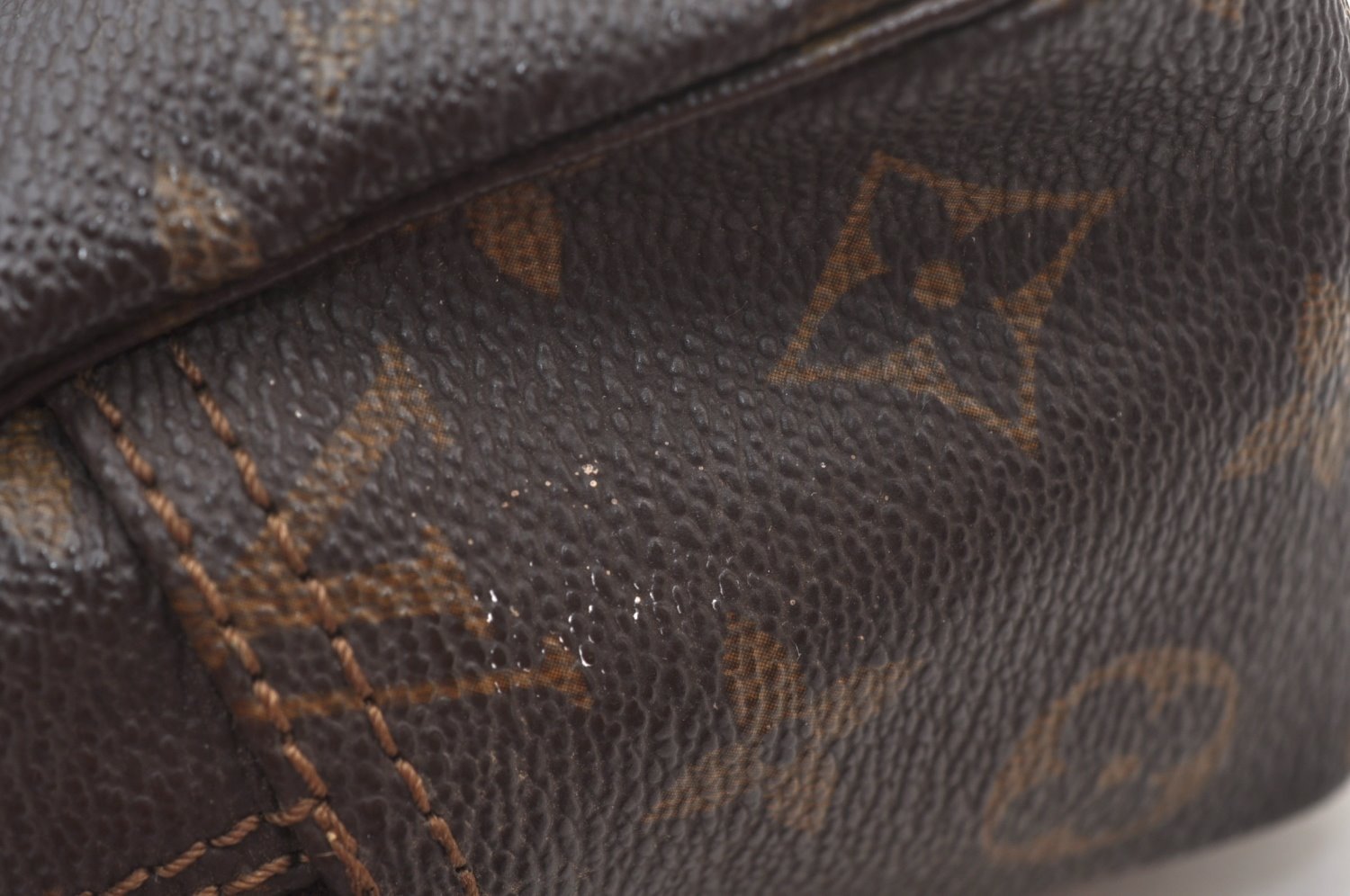 Auth Louis Vuitton Monogram Trousse Toilette 28 Clutch Hand Bag Old Model K9070