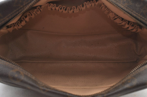 Auth Louis Vuitton Monogram Trousse Toilette 28 Clutch Hand Bag Old Model K9070