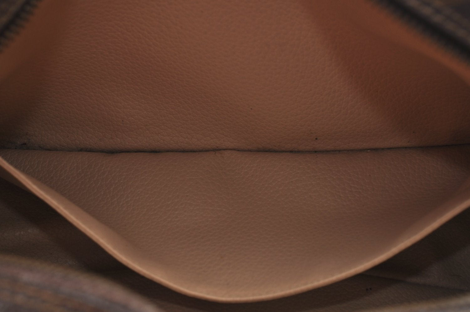 Auth Louis Vuitton Monogram Trousse Toilette 28 Clutch Hand Bag Old Model K9070