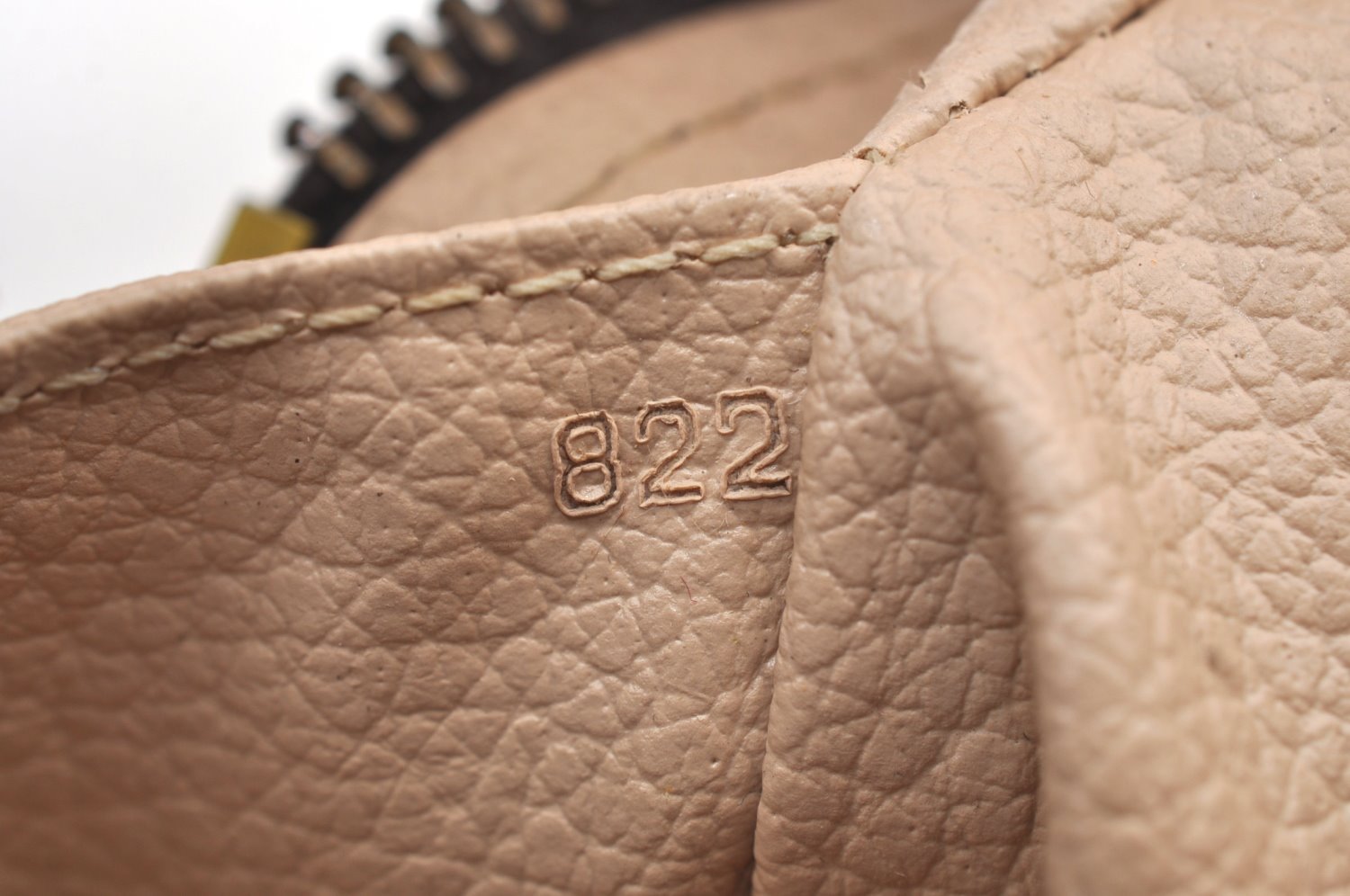 Auth Louis Vuitton Monogram Trousse Toilette 28 Clutch Hand Bag Old Model K9070