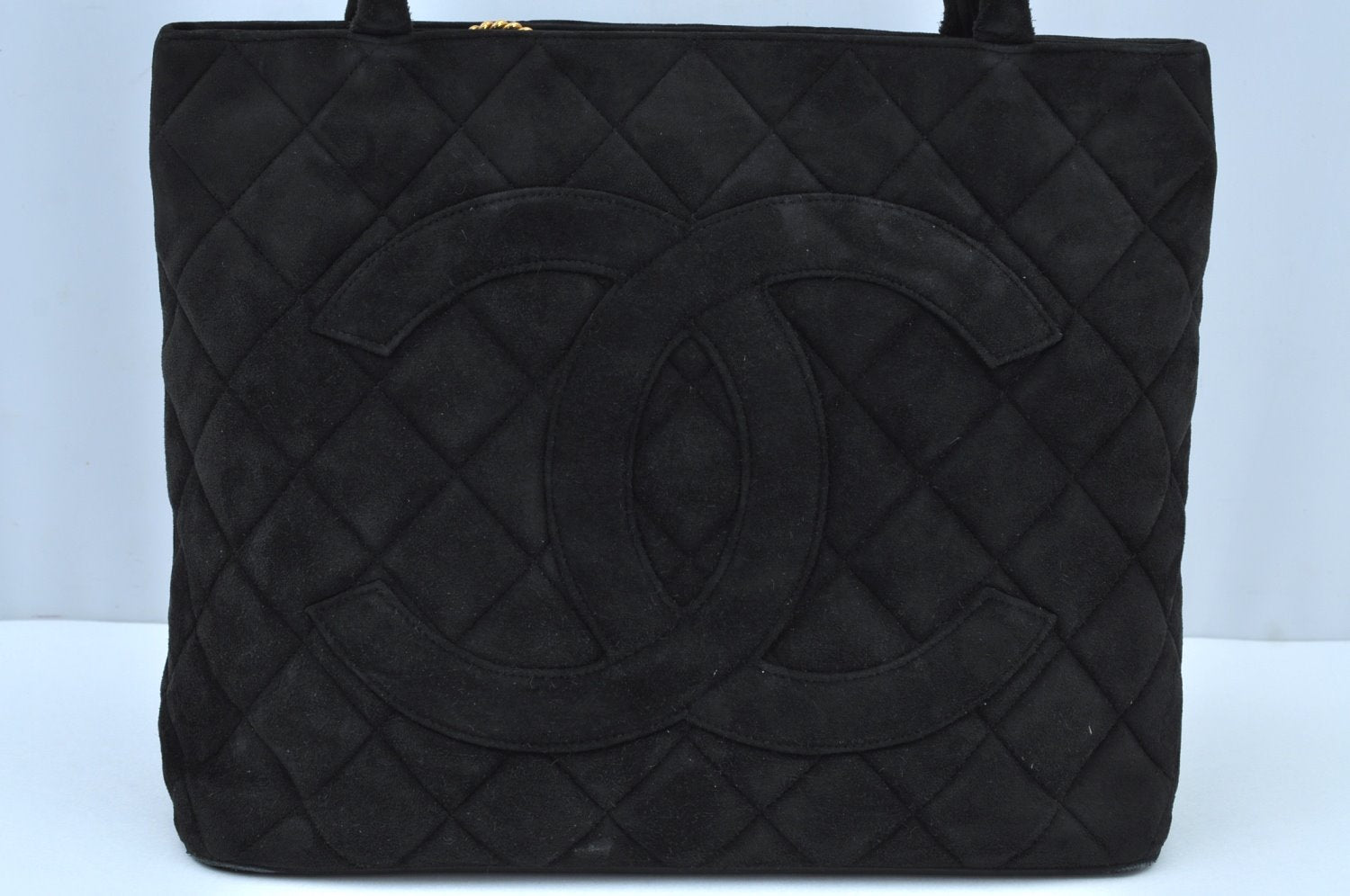 Authentic CHANEL Vintage Suede Medallion CC Logo Shoulder Tote Bag Black K9082