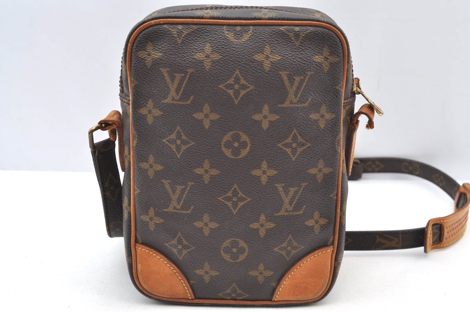 Authentic Louis Vuitton Monogram Amazone Shoulder Cross Bag M45236 LV Junk K9097