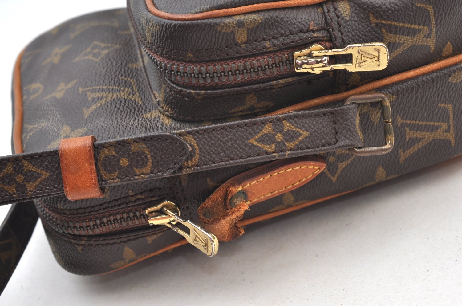 Authentic Louis Vuitton Monogram Amazone Shoulder Cross Bag M45236 LV Junk K9097