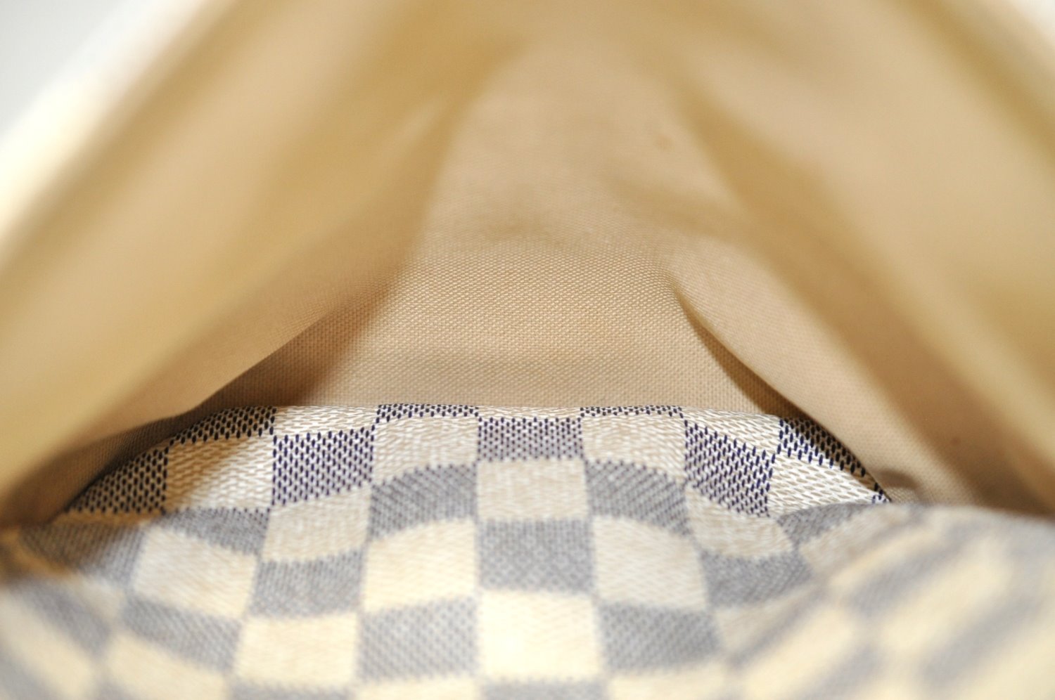 Authentic Louis Vuitton Damier Azur Totally PM Tote Bag White N41280 LV K9099