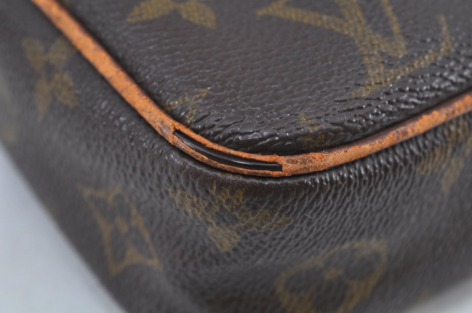 Authentic Louis Vuitton Monogram Danube Shoulder Cross Bag Old Model Junk K9101