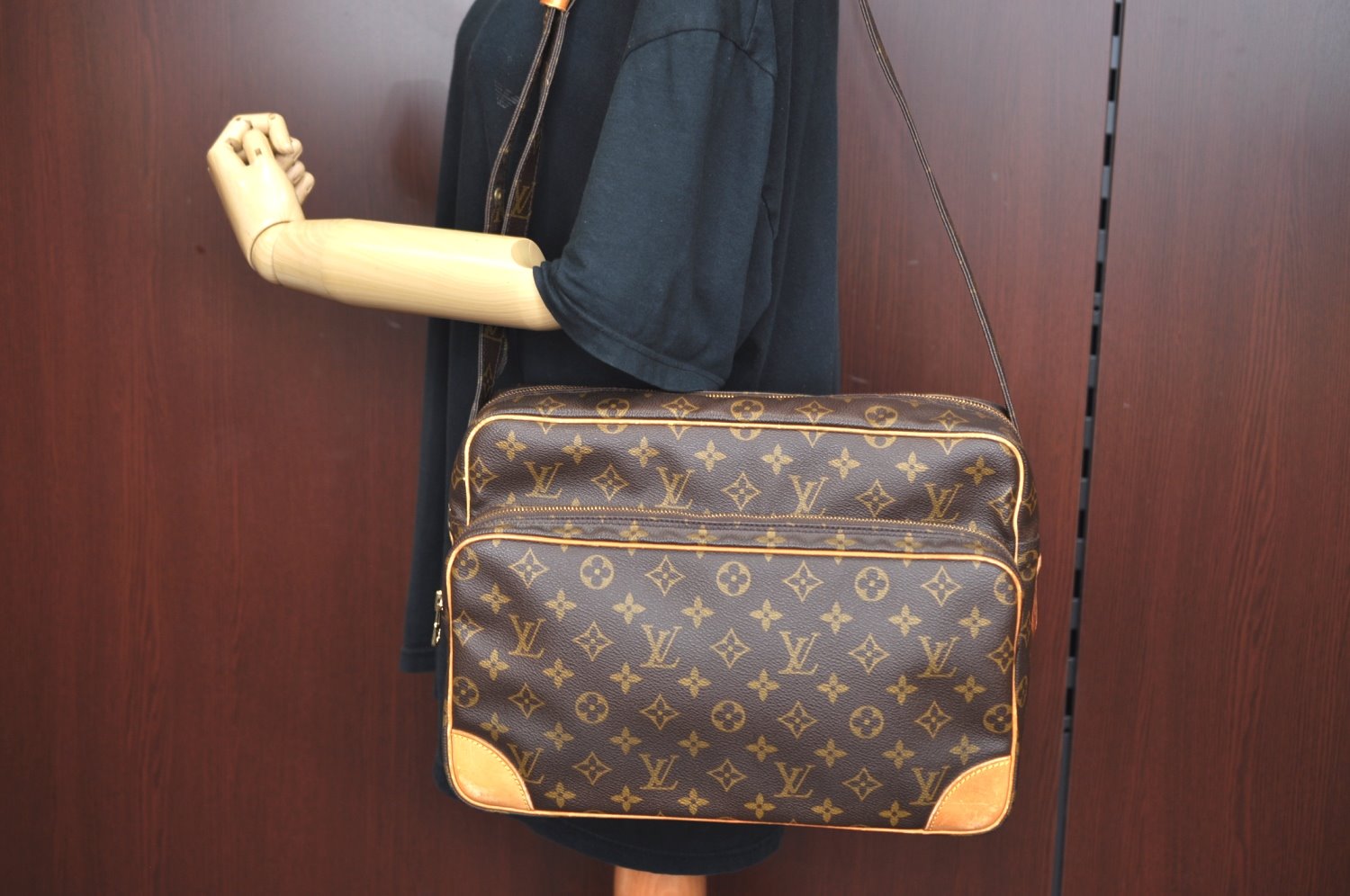 Authentic Louis Vuitton Monogram Nile 34 Shoulder Cross Body Bag M45242 LV K9143